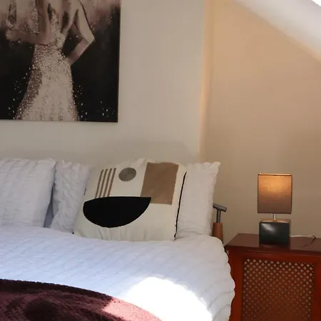 Budget Friendly 2 Bed Featured House With Parking